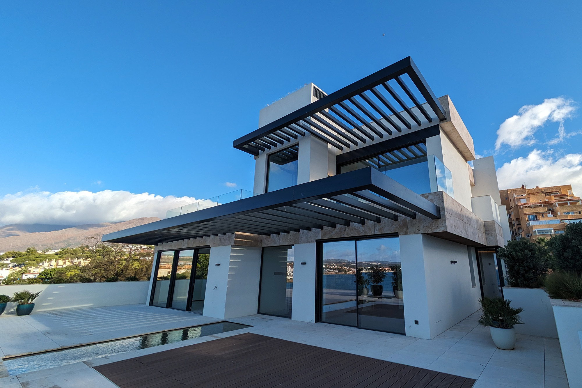 Penthouse Stella - Ikkil Bay Marina - Image 6